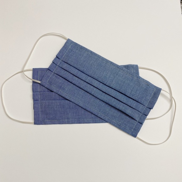 BLUE Pleated FACE MASK with filter Pocket - Picture 1 of 3